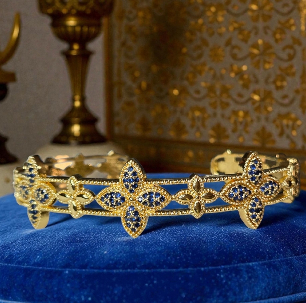 Clover Luxury 18k Gold Plated Sapphire Zircon Crystal Cuff Bangle Bracelet